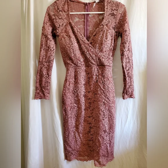 Leyvas USA | Dresses | Lace Bodycon